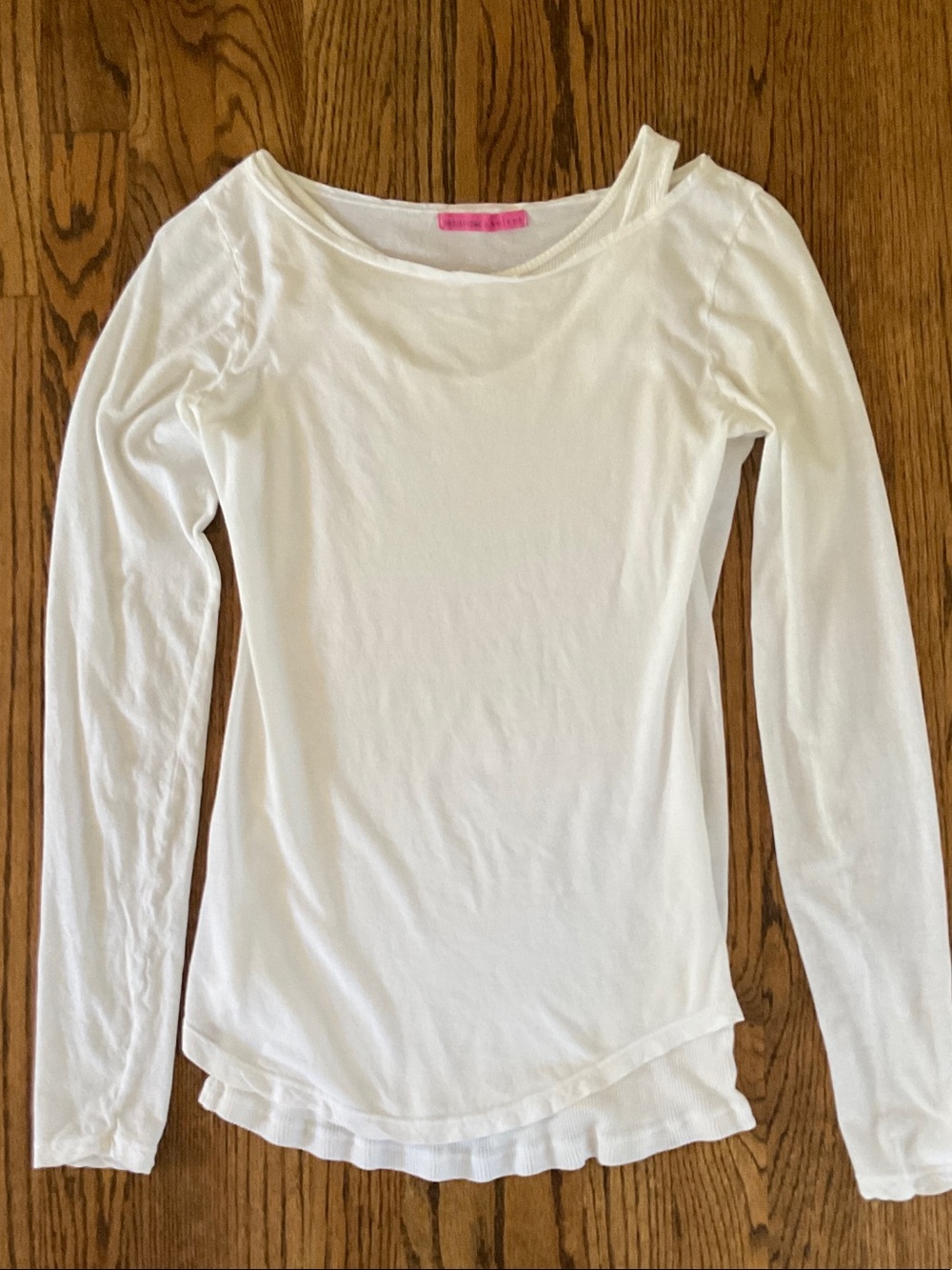 39 SIXTYONE @ Velvet white long sleeve t-shirt with tank